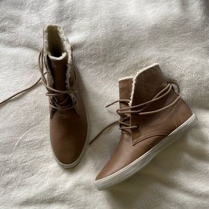 NEW Esprit Brown Leather Boots with Sherpa interior